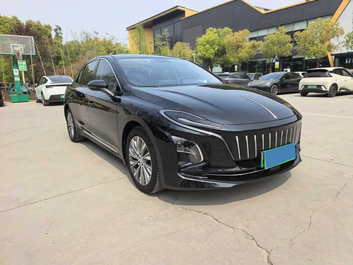 2024 HongQi E-QM5 BEV 60KWH,autocango,china used car exporter,china ev exporter,chinese used car exporter,chinese used ev exporter