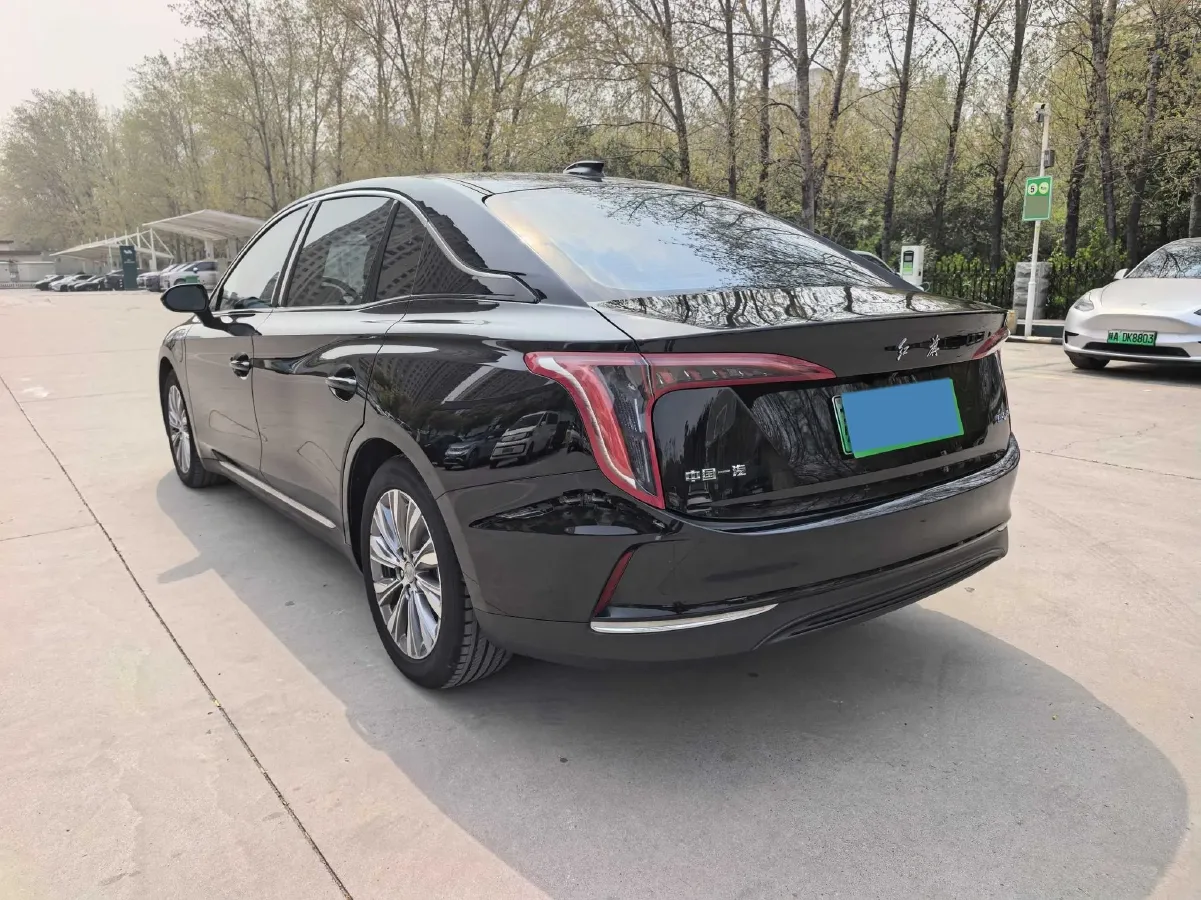 2024 HongQi E-QM5 BEV 60KWH,autocango,china used car exporter,china ev exporter,chinese used car exporter,chinese used ev exporter