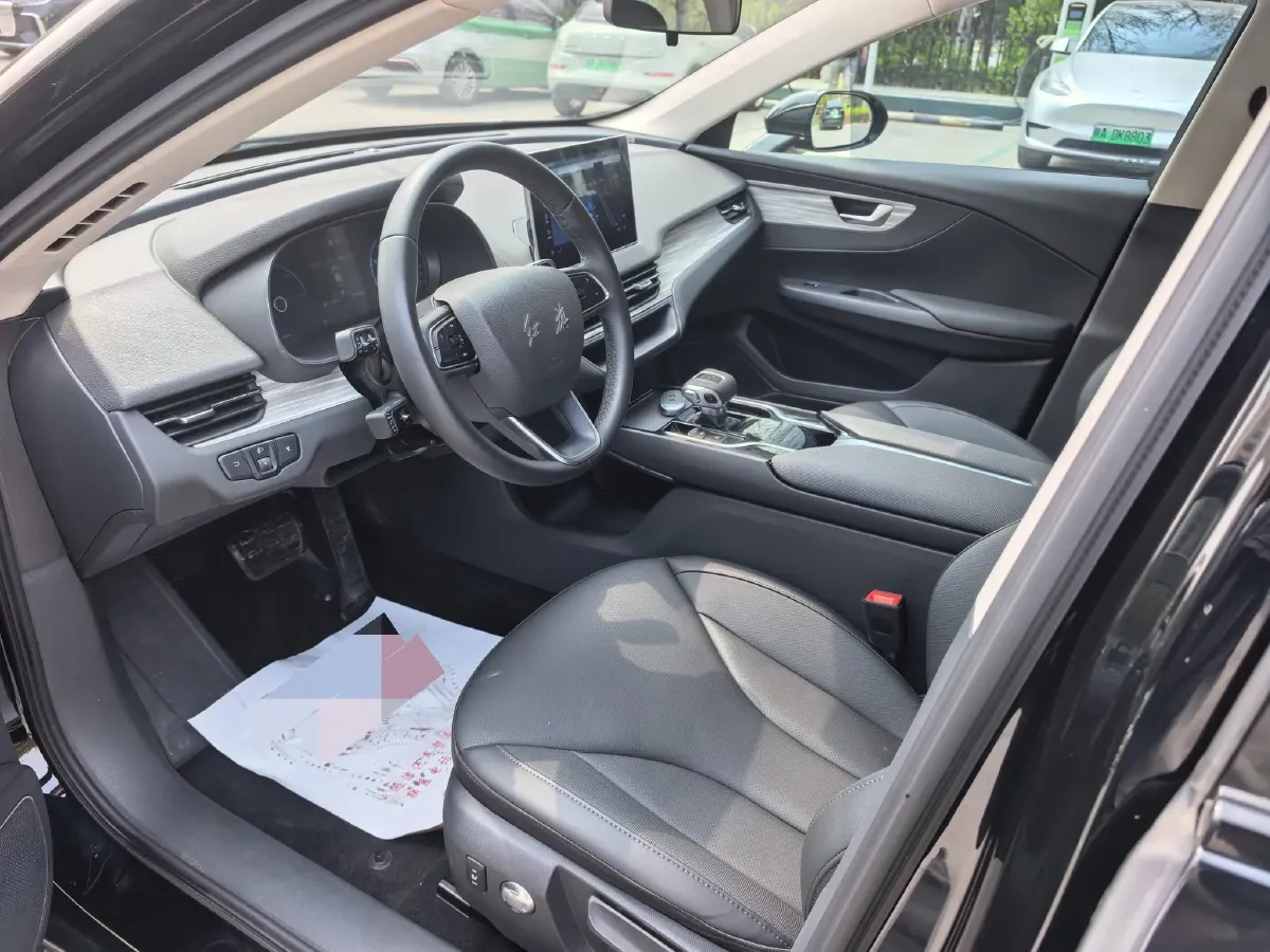 2024 HongQi E-QM5 BEV 60KWH,autocango,china used car exporter,china ev exporter,chinese used car exporter,chinese used ev exporter