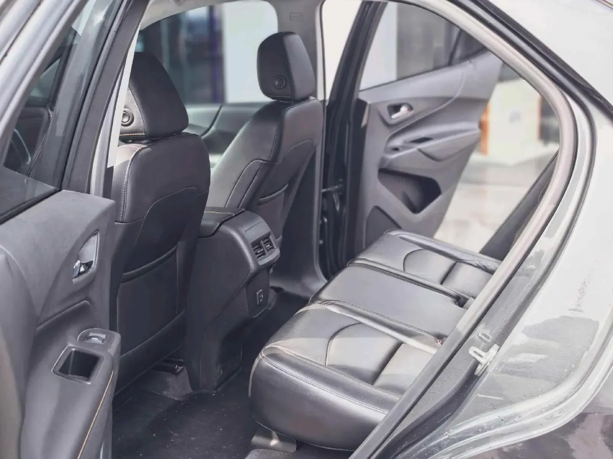 2019 Chevrolet Equinox 1.5T 180HP L4 6AT,autocango,china used car exporter,china ev exporter,chinese used car exporter,chinese used ev exporter