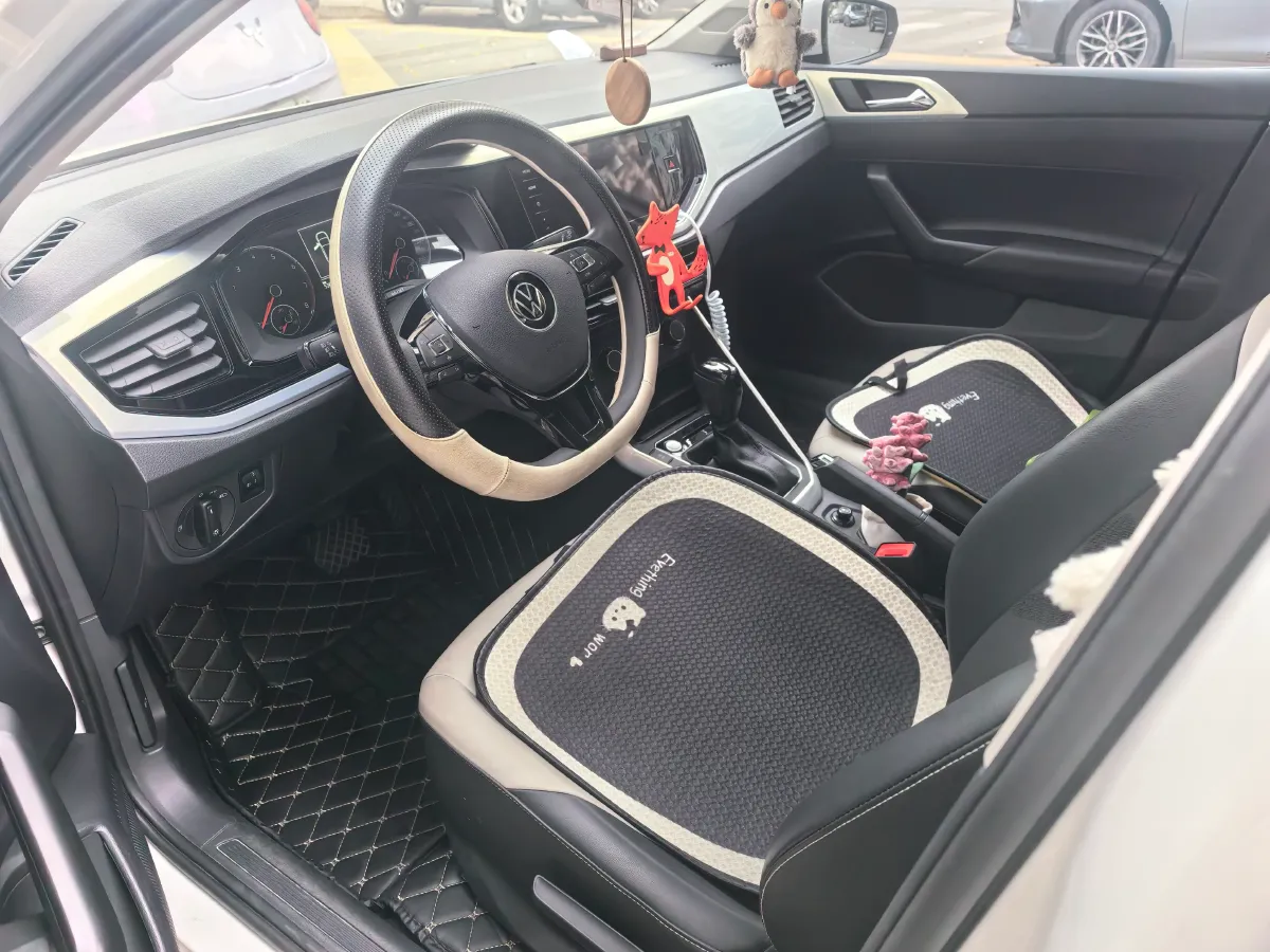 2023 Volkswagen Polo 1.5L 113HP L4 6AT,autocango,china used car exporter,china ev exporter,chinese used car exporter,chinese used ev exporter