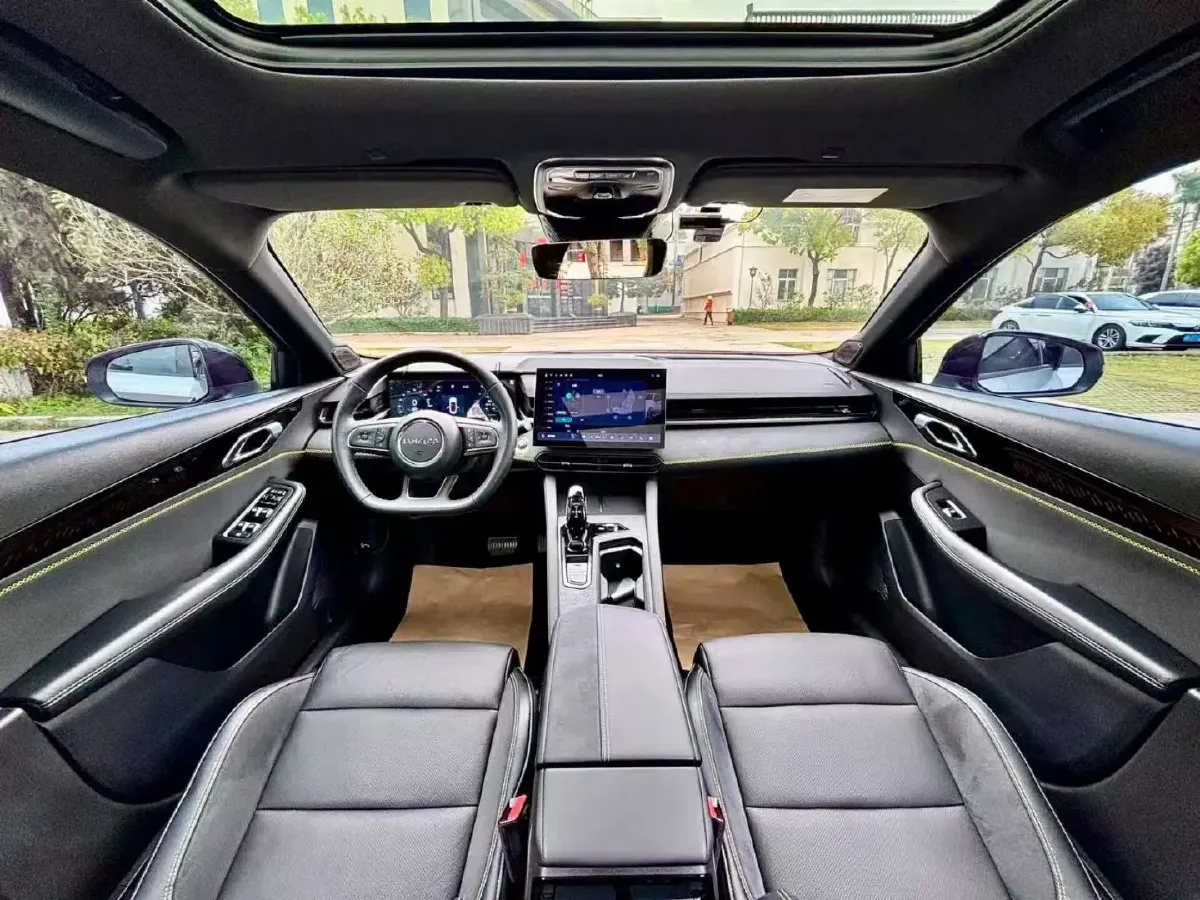 2023 LYNK&CO 03 2.0T 254HP L4 7DCT,autocango,china used car exporter,china ev exporter,chinese used car exporter,chinese used ev exporter