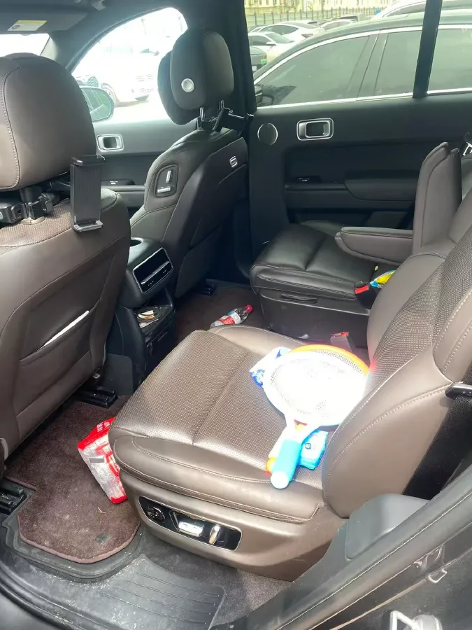 2023 Li L7 Range Extended 154HP REEV 40.9KWH,autocango,china used car exporter,china ev exporter,chinese used car exporter,chinese used ev exporter