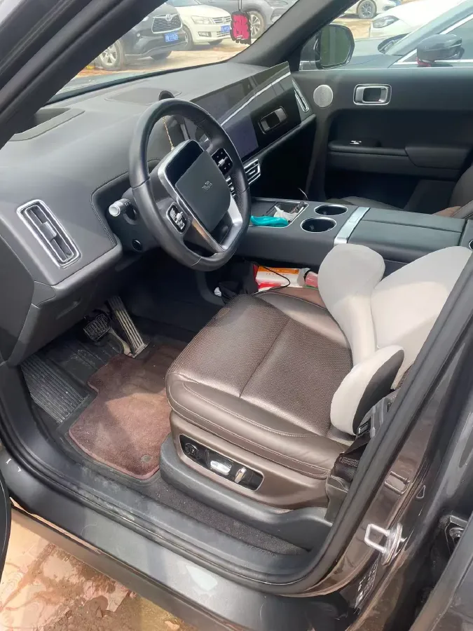 2023 Li L7 Range Extended 154HP REEV 40.9KWH,autocango,china used car exporter,china ev exporter,chinese used car exporter,chinese used ev exporter