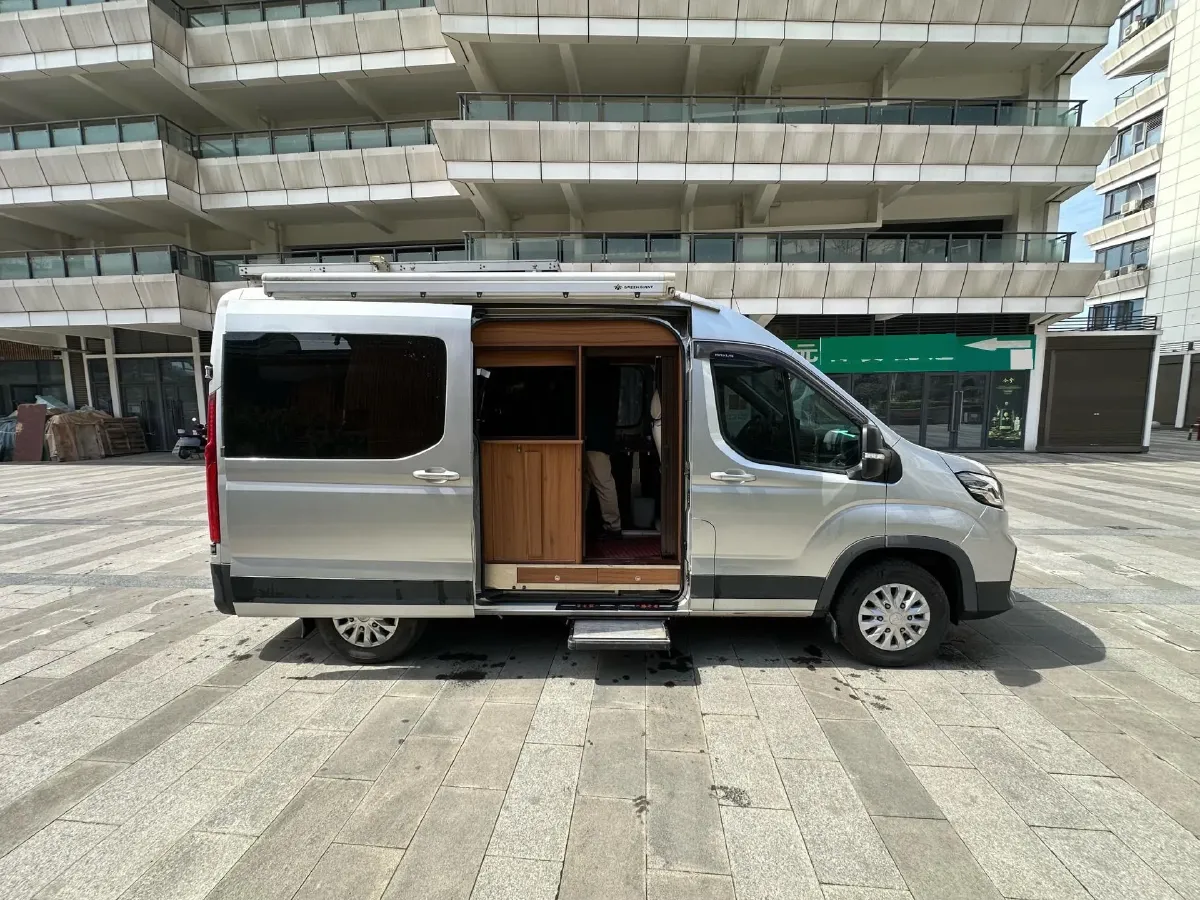 2019 MAXUS XinTu V90 2.0T 148HP L4 6MT,autocango,china used car exporter,china ev exporter,chinese used car exporter,chinese used ev exporter