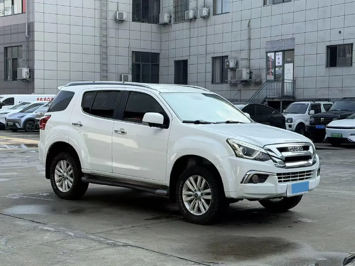 2018 Isuzu Mu-X 1.9T 163HP L4 6AT,autocango,china used car exporter,china ev exporter,chinese used car exporter,chinese used ev exporter