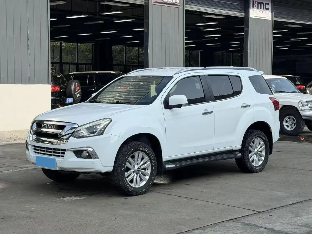 2018 Isuzu Mu-X 1.9T 163HP L4 6AT,autocango,china used car exporter,china ev exporter,chinese used car exporter,chinese used ev exporter