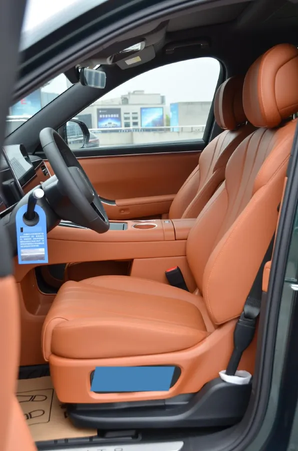 2026 AITO AITO M7 REEV 160HP REEV,autocango,china used car exporter,china ev exporter,chinese used car exporter,chinese used ev exporter