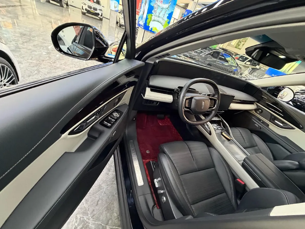 2023 Lincoln Nautilus 2.0T 261HP L4 8AT,autocango,china used car exporter,china ev exporter,chinese used car exporter,chinese used ev exporter