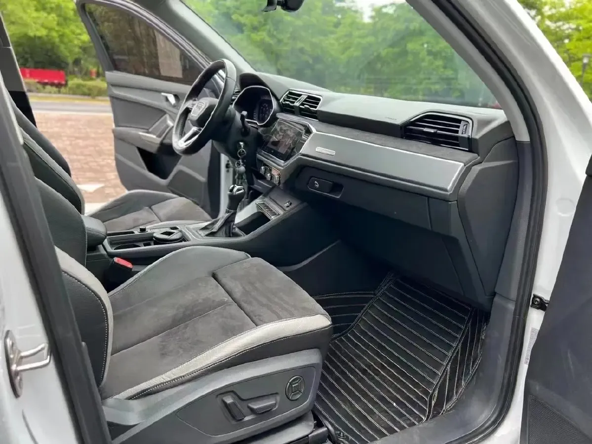 2021 Audi Q3 1.4T 150HP L4 7DCT,autocango,china used car exporter,china ev exporter,chinese used car exporter,chinese used ev exporter