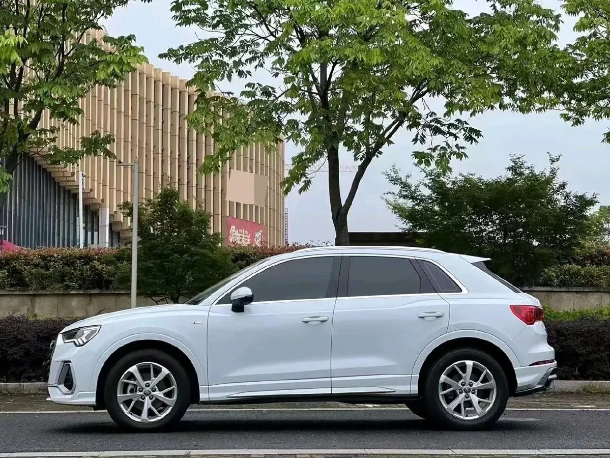 2021 Audi Q3 1.4T 150HP L4 7DCT,autocango,china used car exporter,china ev exporter,chinese used car exporter,chinese used ev exporter