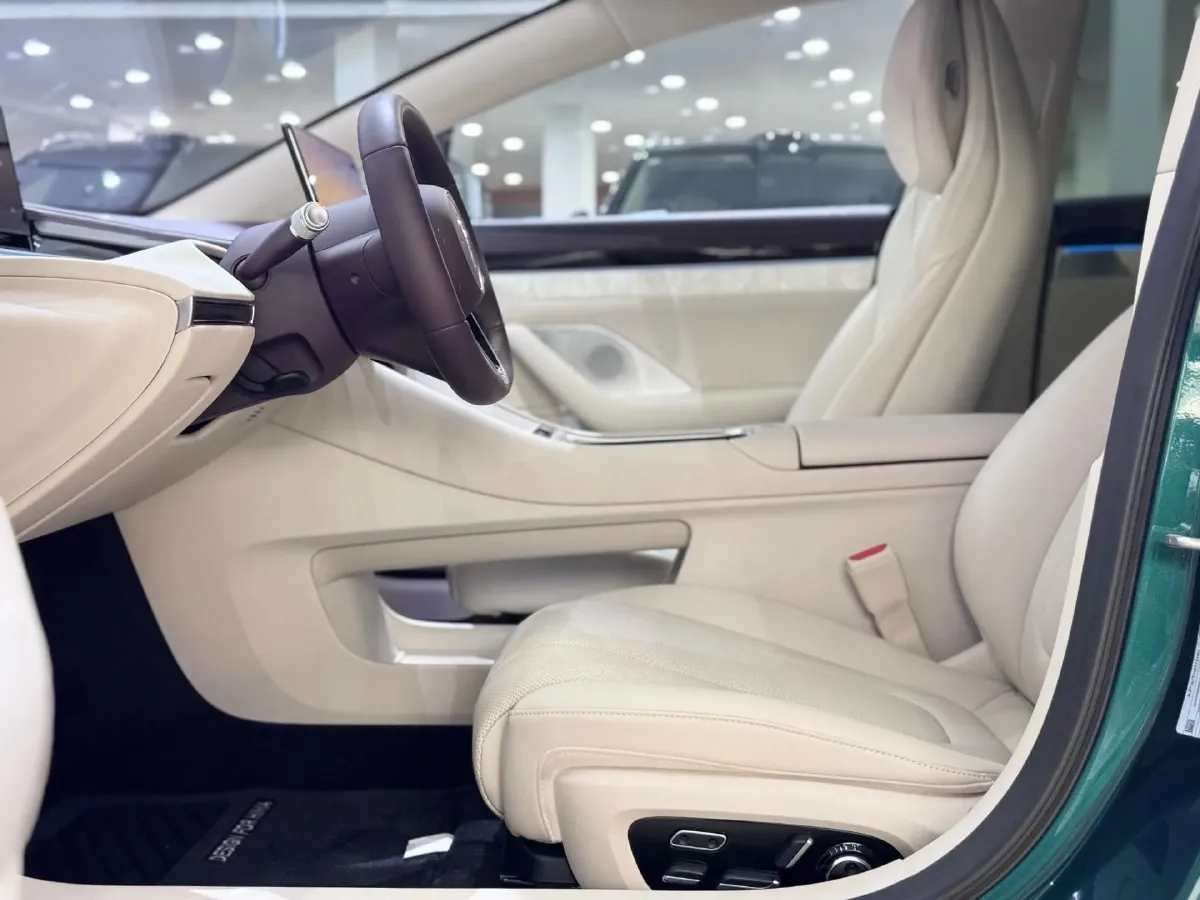 2025 Luxeed S7 BEV 82KWH,autocango,china used car exporter,china ev exporter,chinese used car exporter,chinese used ev exporter