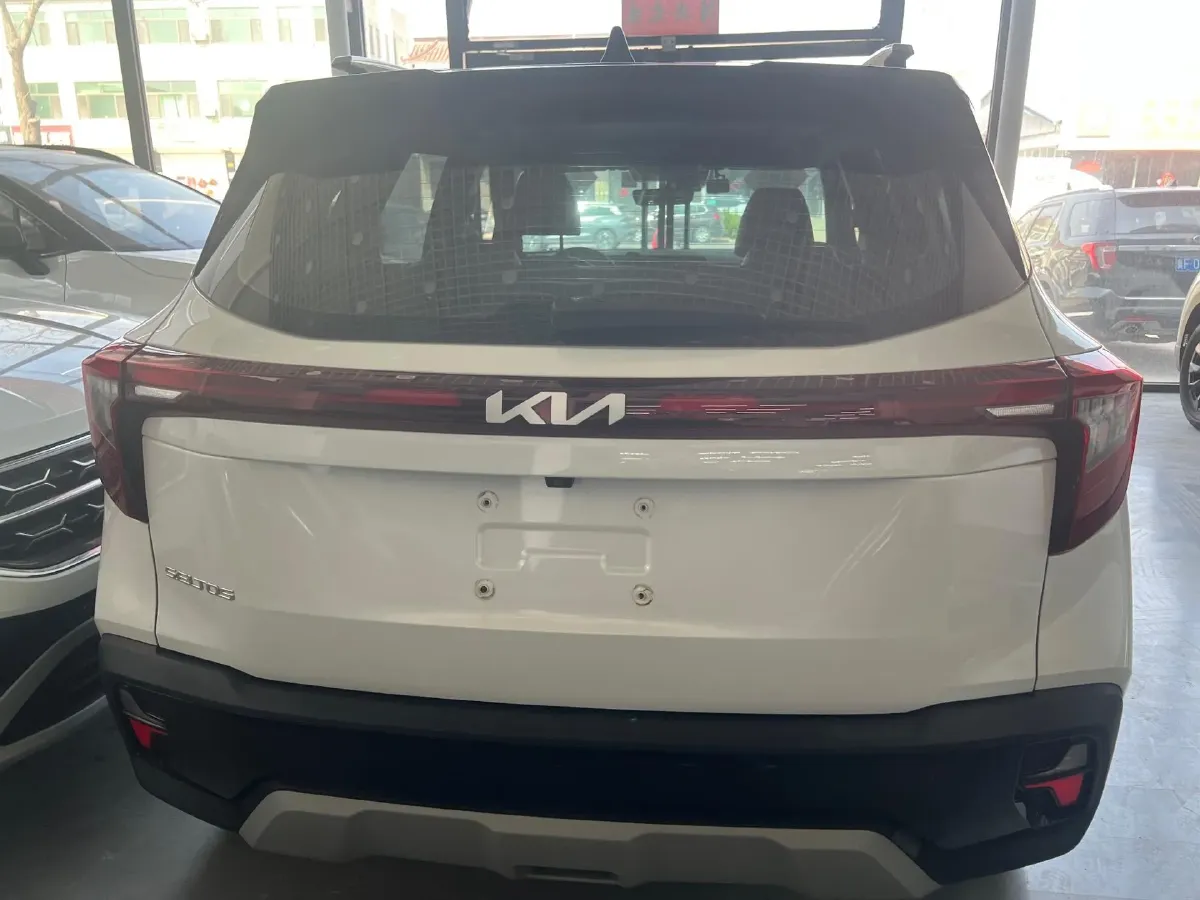 2023 Kia Seltos 1.5L 115HP L4 CVT,autocango,china used car exporter,china ev exporter,chinese used car exporter,chinese used ev exporter