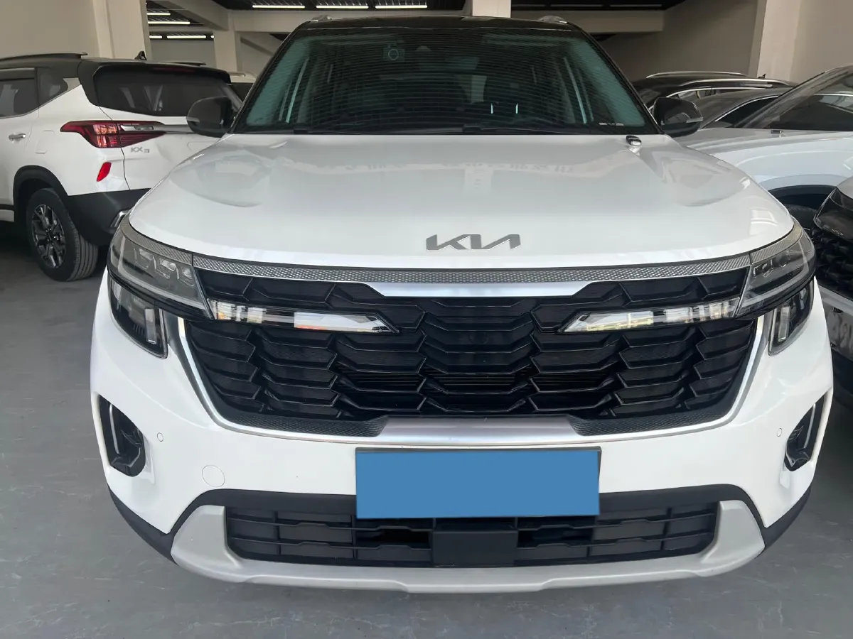 2023 Kia Seltos 1.5L 115HP L4 CVT,autocango,china used car exporter,china ev exporter,chinese used car exporter,chinese used ev exporter