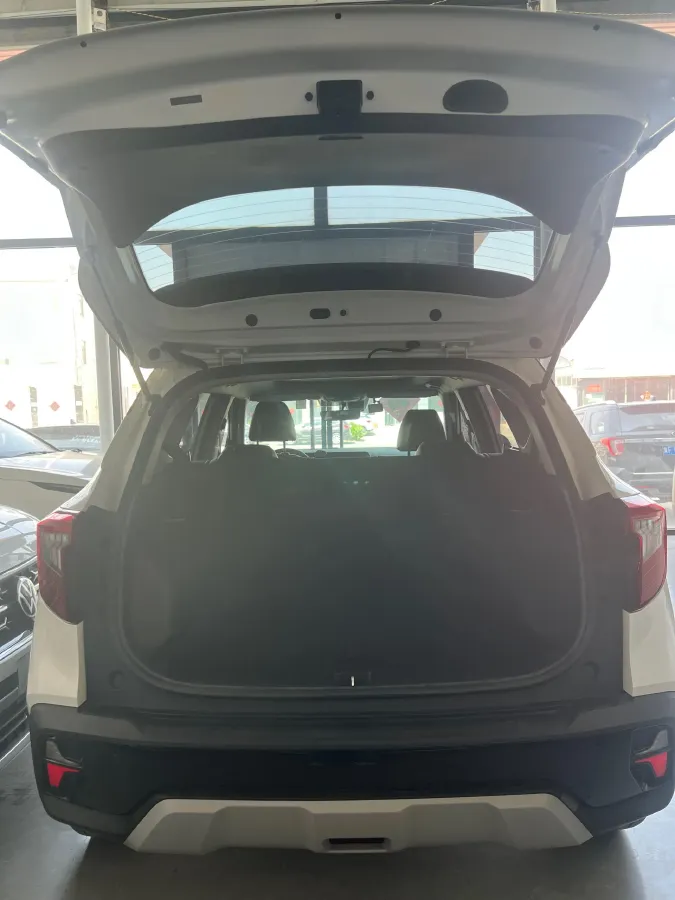 2023 Kia Seltos 1.5L 115HP L4 CVT,autocango,china used car exporter,china ev exporter,chinese used car exporter,chinese used ev exporter