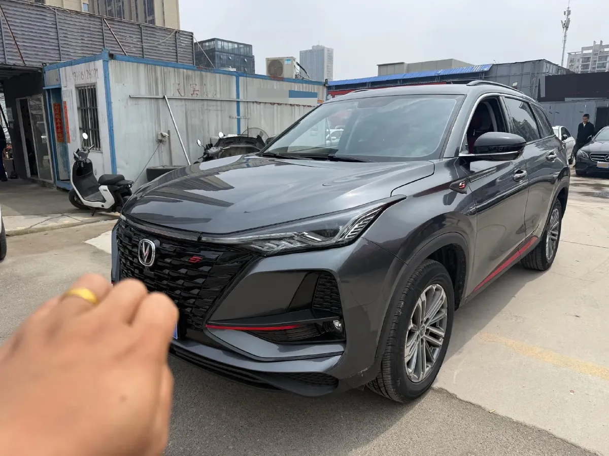 2021 ChangAn CS75 Plus 1.5T 178HP L4 6AT,autocango,china used car exporter,china ev exporter,chinese used car exporter,chinese used ev exporter