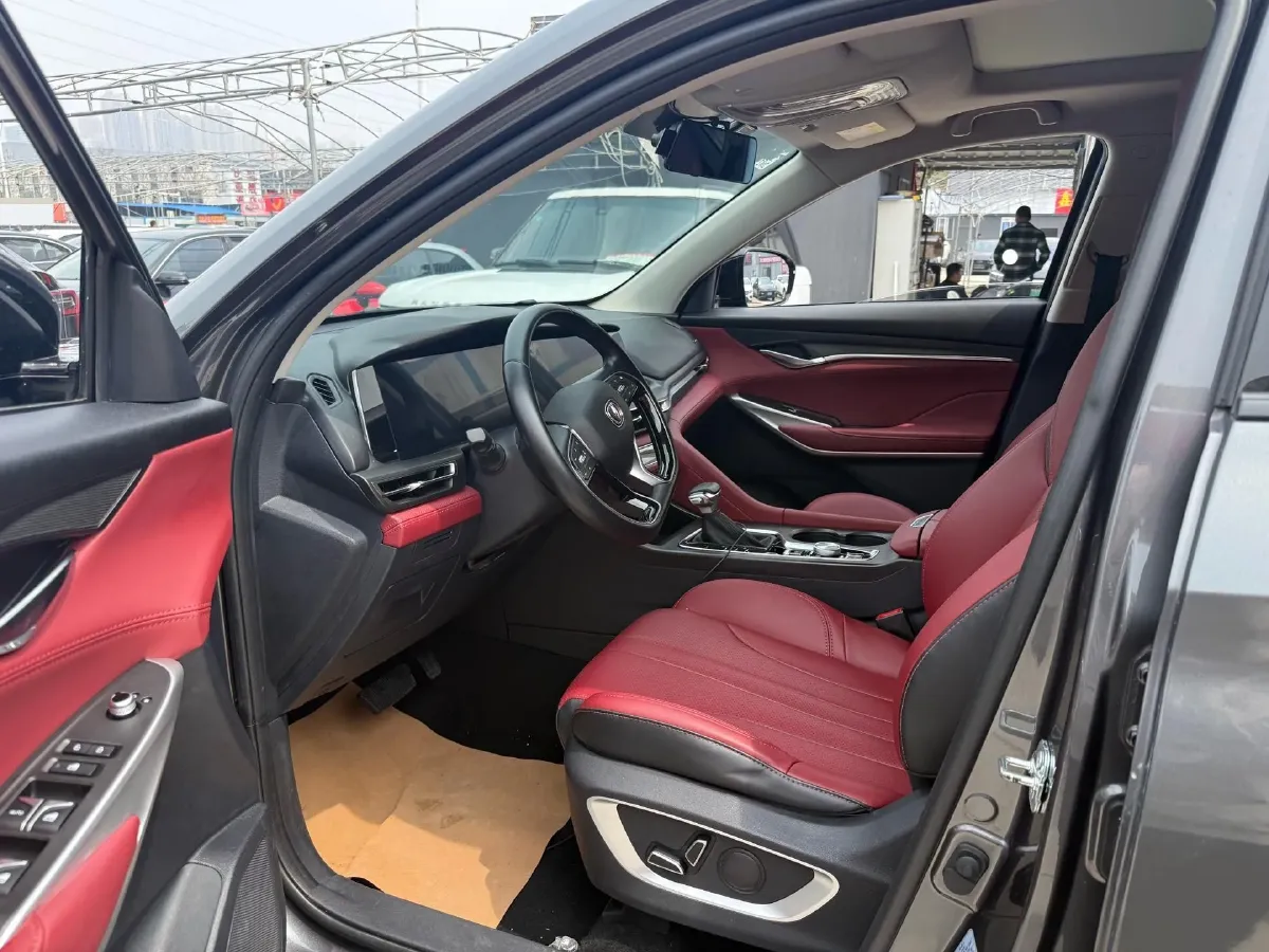 2021 ChangAn CS75 Plus 1.5T 178HP L4 6AT,autocango,china used car exporter,china ev exporter,chinese used car exporter,chinese used ev exporter