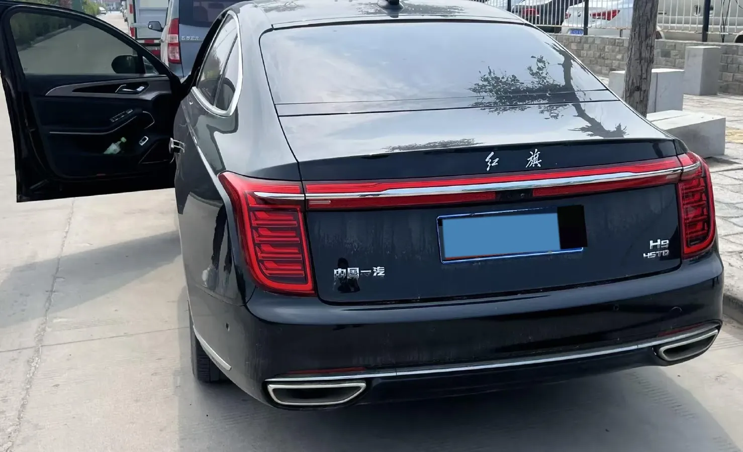 2020 HongQi H9 2.0T 252HP L4 7DCT,autocango,china used car exporter,china ev exporter,chinese used car exporter,chinese used ev exporter