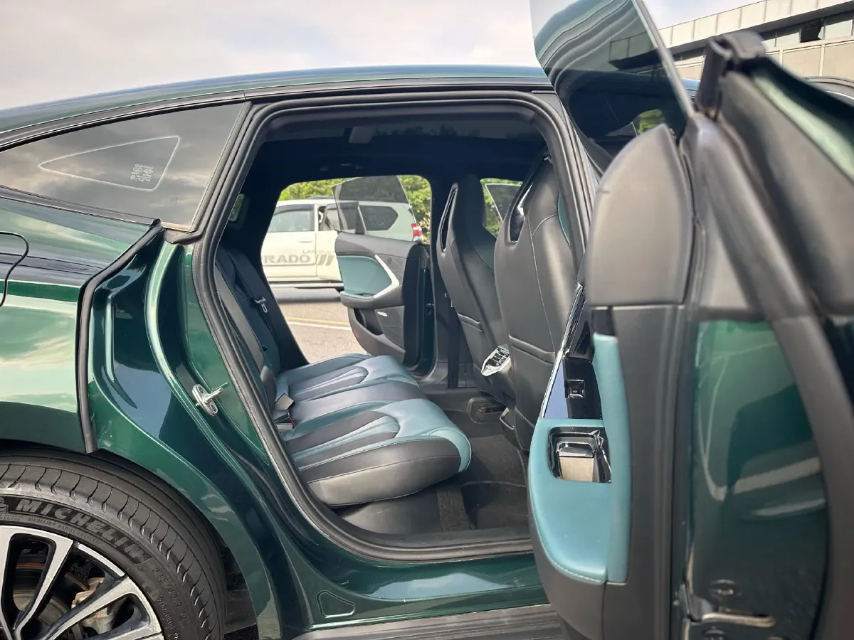 2023 MG 7 1.5T 188HP L4 7DCT,autocango,china used car exporter,china ev exporter,chinese used car exporter,chinese used ev exporter