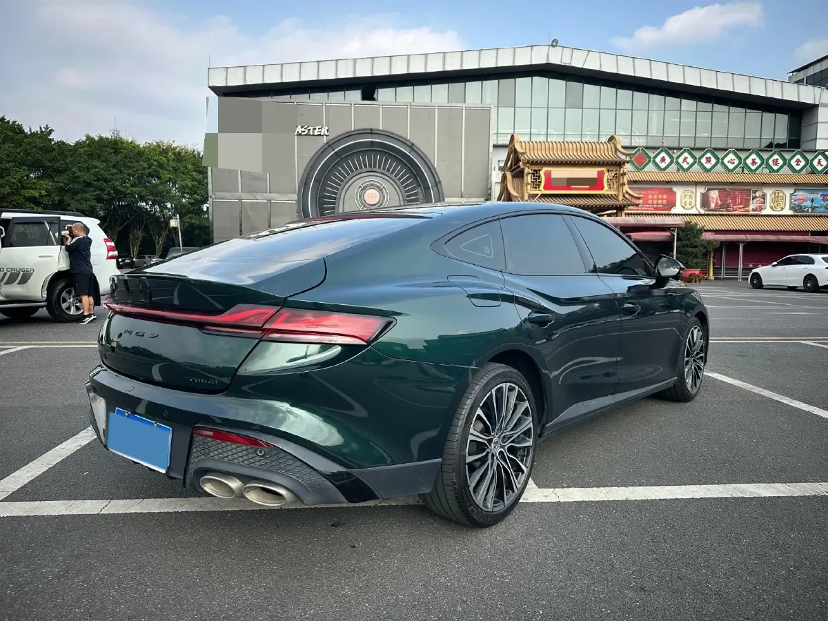 2023 MG 7 1.5T 188HP L4 7DCT,autocango,china used car exporter,china ev exporter,chinese used car exporter,chinese used ev exporter
