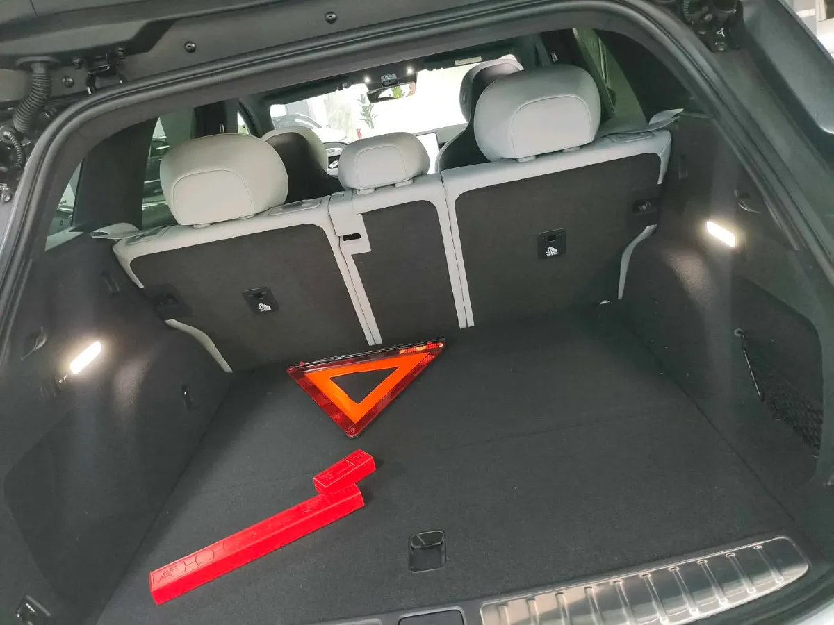 2025 Ford TransitT8 2.3T 174HP L4 8AT,autocango,china used car exporter,china ev exporter,chinese used car exporter,chinese used ev exporter