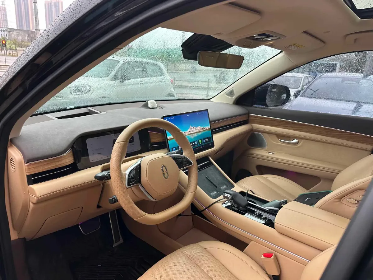 2024 AITO AITO M7 1.5T 152HP L4 REEV 40KWH,autocango,china used car exporter,china ev exporter,chinese used car exporter,chinese used ev exporter