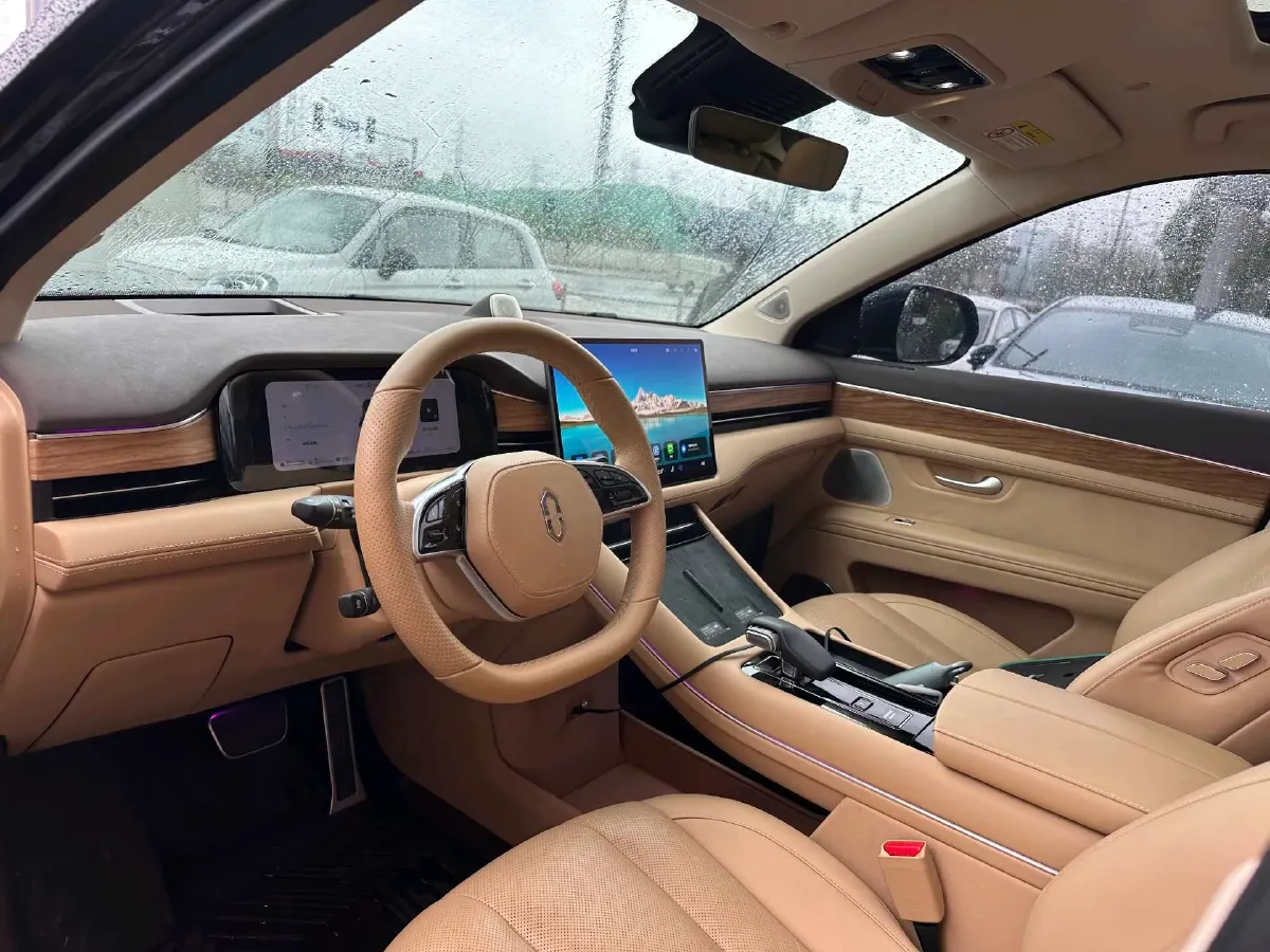 2024 AITO AITO M7 1.5T 152HP L4 REEV 40KWH,autocango,china used car exporter,china ev exporter,chinese used car exporter,chinese used ev exporter