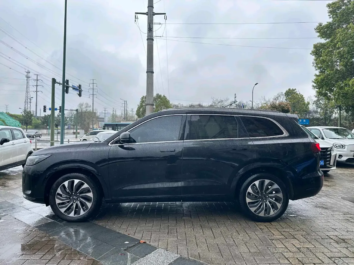 2024 AITO AITO M7 1.5T 152HP L4 REEV 40KWH,autocango,china used car exporter,china ev exporter,chinese used car exporter,chinese used ev exporter