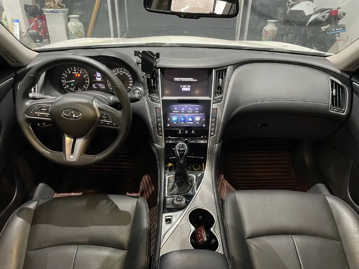 2018 Jeep Grand Commander 2.0T 265HP L4 9AT,autocango,china used car exporter,china ev exporter,chinese used car exporter,chinese used ev exporter