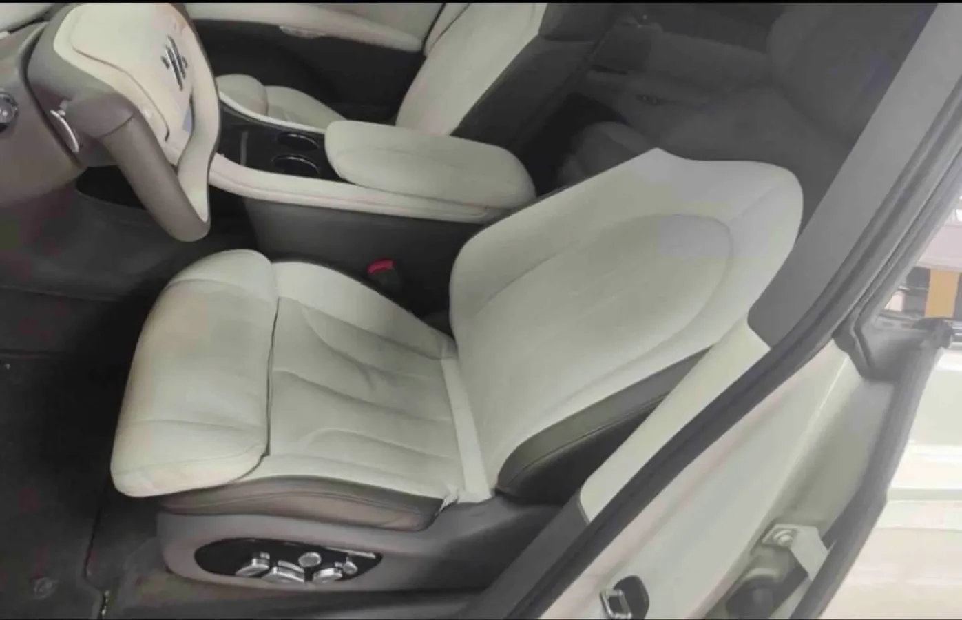 2023 IM LS7 BEV 90KWH,autocango,china used car exporter,china ev exporter,chinese used car exporter,chinese used ev exporter