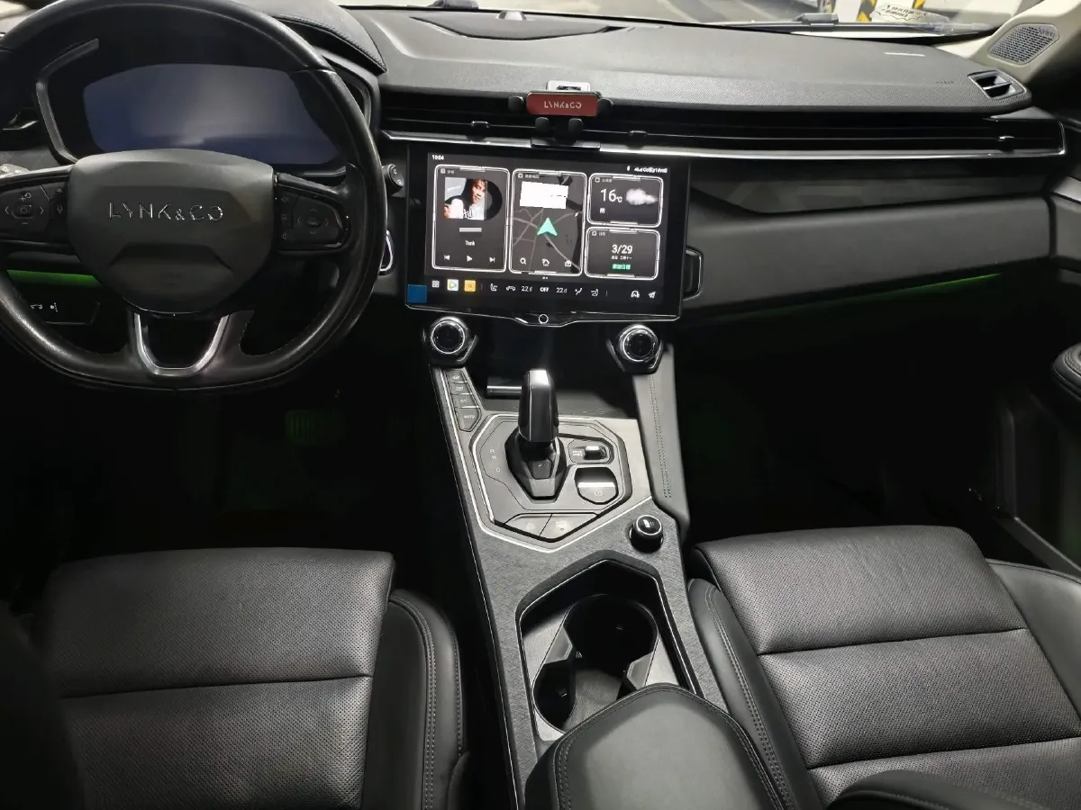 2021 LYNK&CO 01 2.0T 218HP L4 8AT,autocango,china used car exporter,china ev exporter,chinese used car exporter,chinese used ev exporter