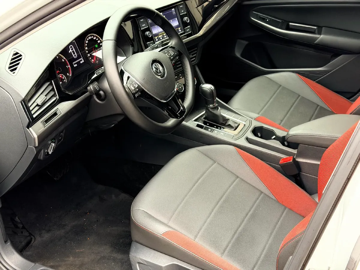 2020 Volkswagen Bora 1.5L 113HP L4 6AT,autocango,china used car exporter,china ev exporter,chinese used car exporter,chinese used ev exporter