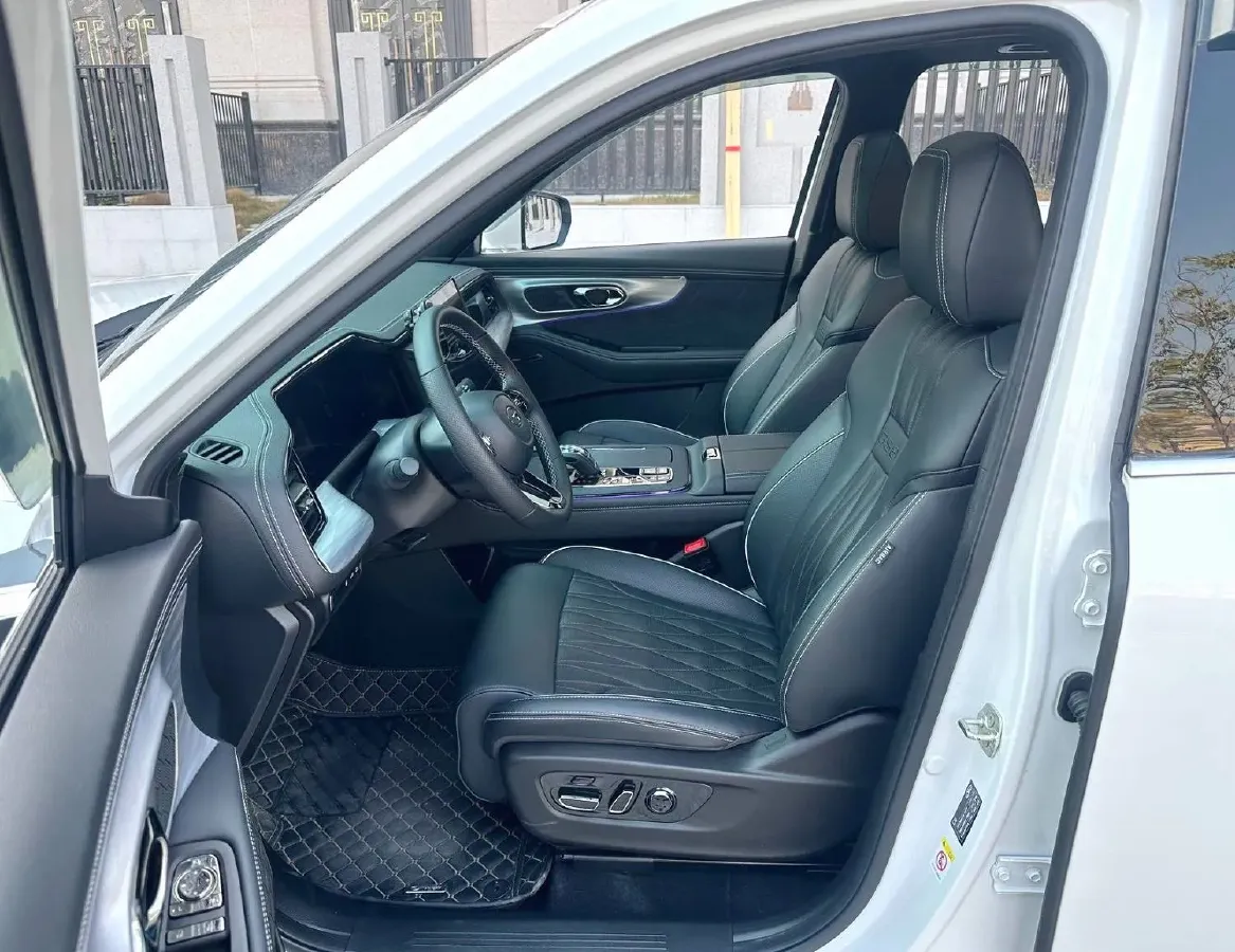 2022 GAC Trumpchi GS8 2.0T 190HP L4 E-CVT Hybrid,autocango,china used car exporter,china ev exporter,chinese used car exporter,chinese used ev exporter