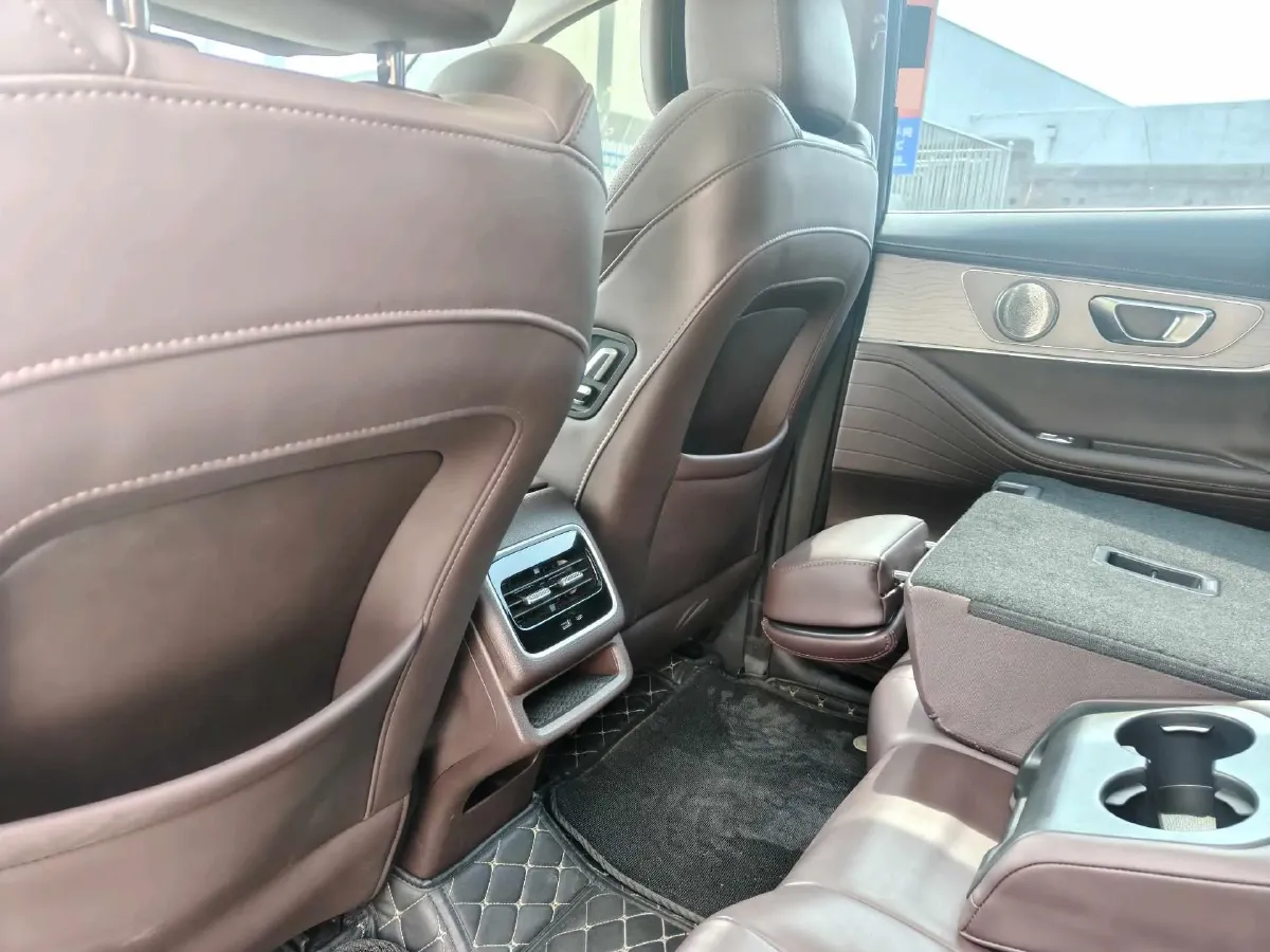 2022 Chery Tiggo 8 PRO 1.6T 197HP L4 7DCT,autocango,china used car exporter,china ev exporter,chinese used car exporter,chinese used ev exporter