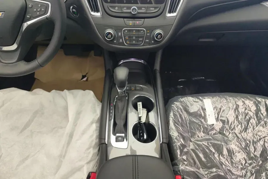 2023 Chevrolet Malibu XL 1.5T 169HP L4 9AT,autocango,china used car exporter,china ev exporter,chinese used car exporter,chinese used ev exporter