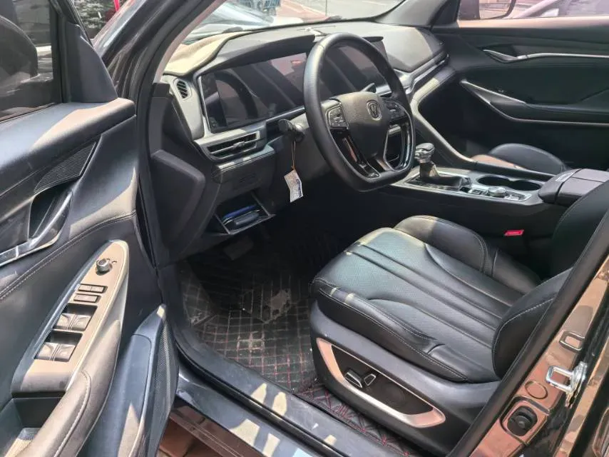 2021 ChangAn CS75 Plus 1.5T 178HP L4 6AT,autocango,china used car exporter,china ev exporter,chinese used car exporter,chinese used ev exporter