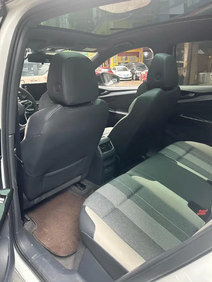 2022 Volkswagen ID.4 Crozz BEV 55.7KWH,autocango,china used car exporter,china ev exporter,chinese used car exporter,chinese used ev exporter