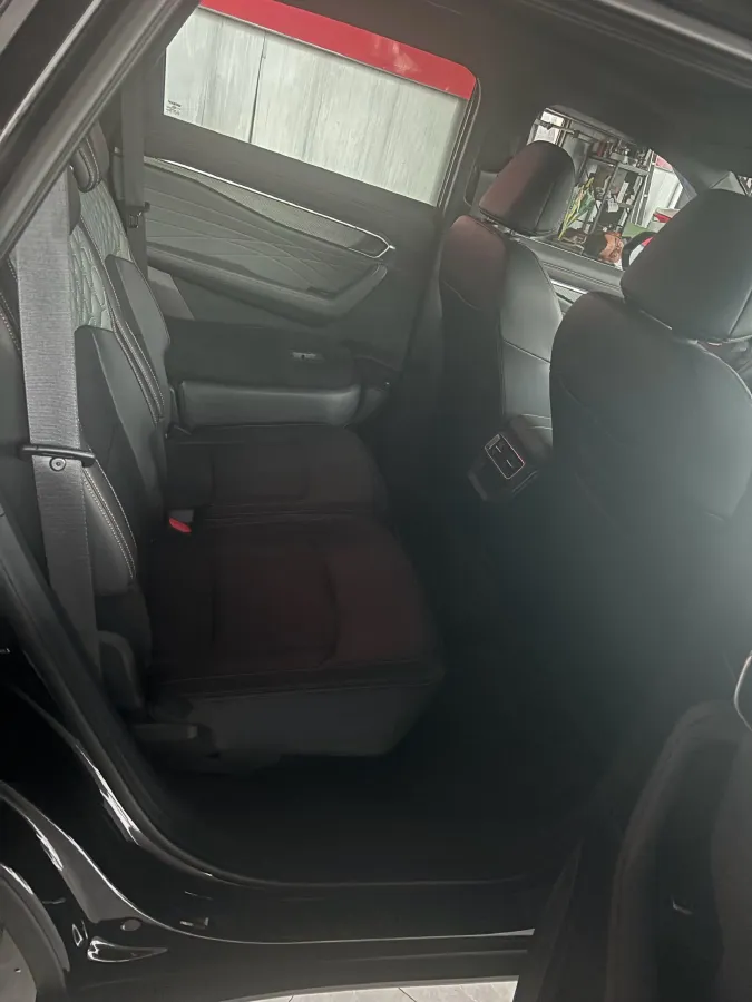 2024 Geely Okavango L 2.0T 218HP L4 7DCT,autocango,china used car exporter,china ev exporter,chinese used car exporter,chinese used ev exporter