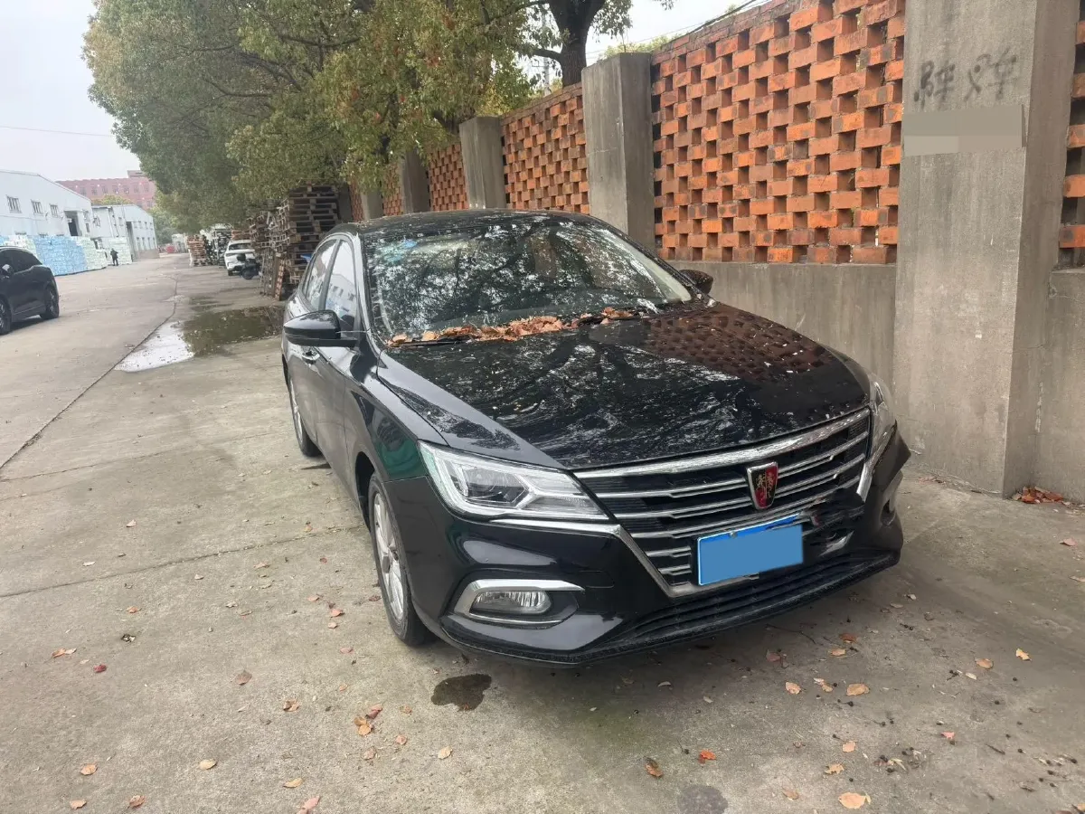 2020 Roewe i5 1.5L 120HP L4 5MT,autocango,china used car exporter,china ev exporter,chinese used car exporter,chinese used ev exporter