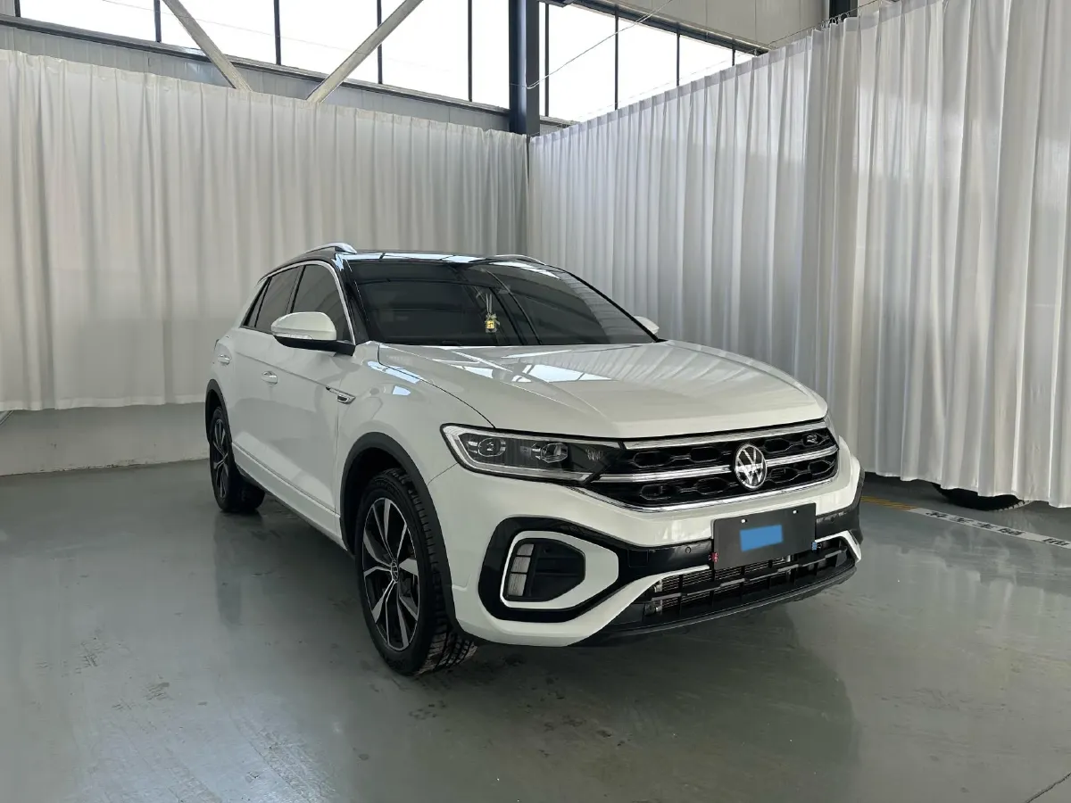 2025 Volkswagen T-Roc 1.5T 160HP L4 7DCT,autocango,china used car exporter,china ev exporter,chinese used car exporter,chinese used ev exporter