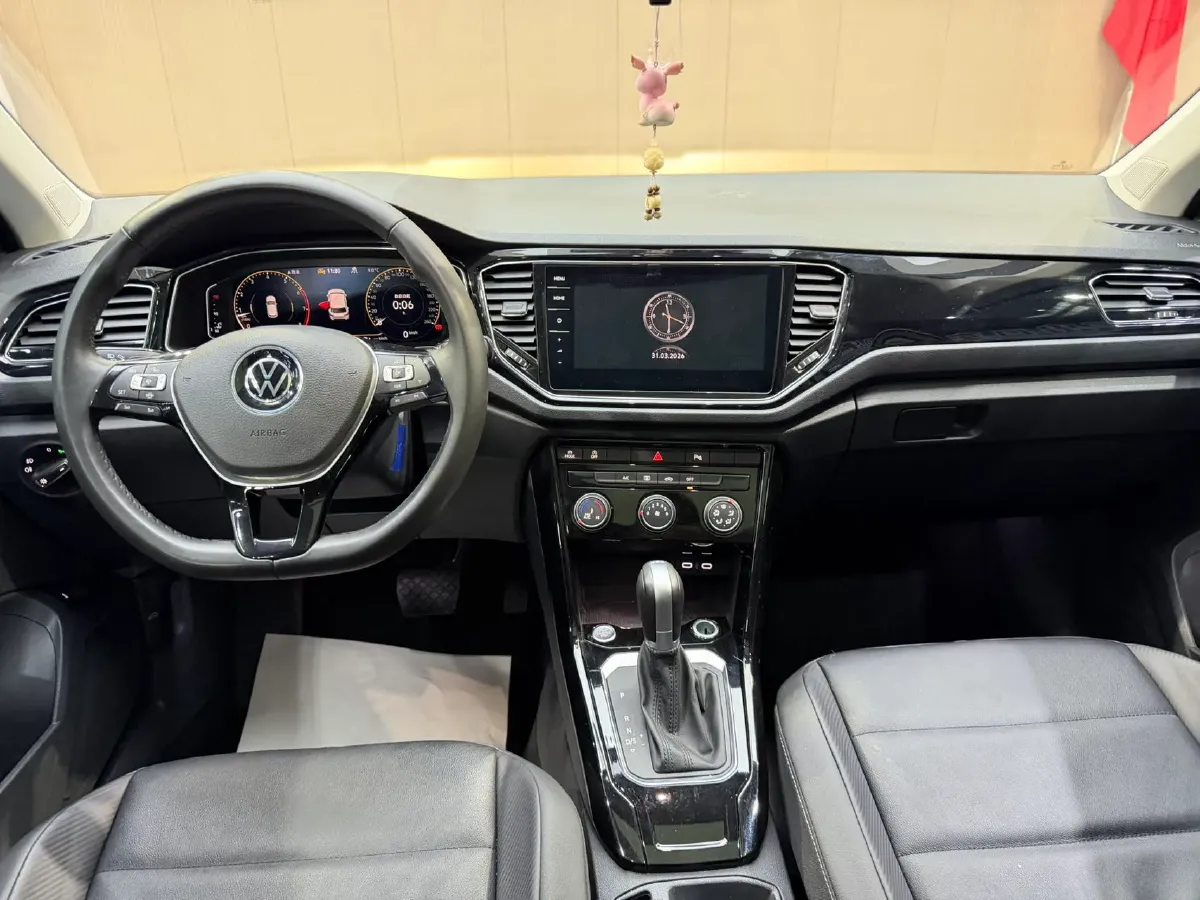 2022 Volkswagen T-Roc 1.4T 150HP L4 7DCT,autocango,china used car exporter,china ev exporter,chinese used car exporter,chinese used ev exporter