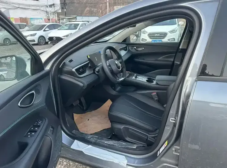 2025 BYD Seal05 DM-i 1.5L 101HP L4 E-CVT PHEV 7.68KWH,autocango,china used car exporter,china ev exporter,chinese used car exporter,chinese used ev exporter