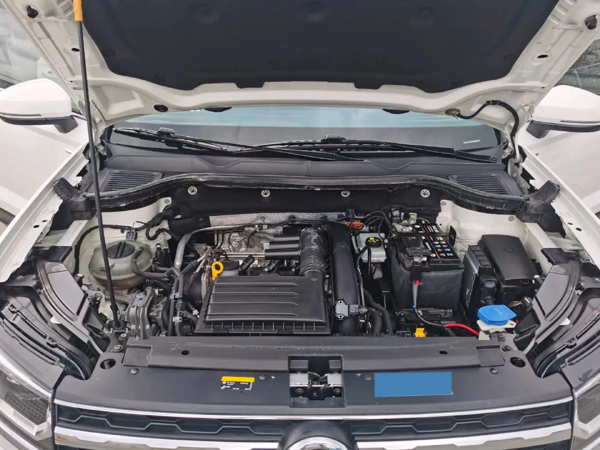 2019 MINI MINI 1.5T 102HP L3 7DCT,autocango,china used car exporter,china ev exporter,chinese used car exporter,chinese used ev exporter