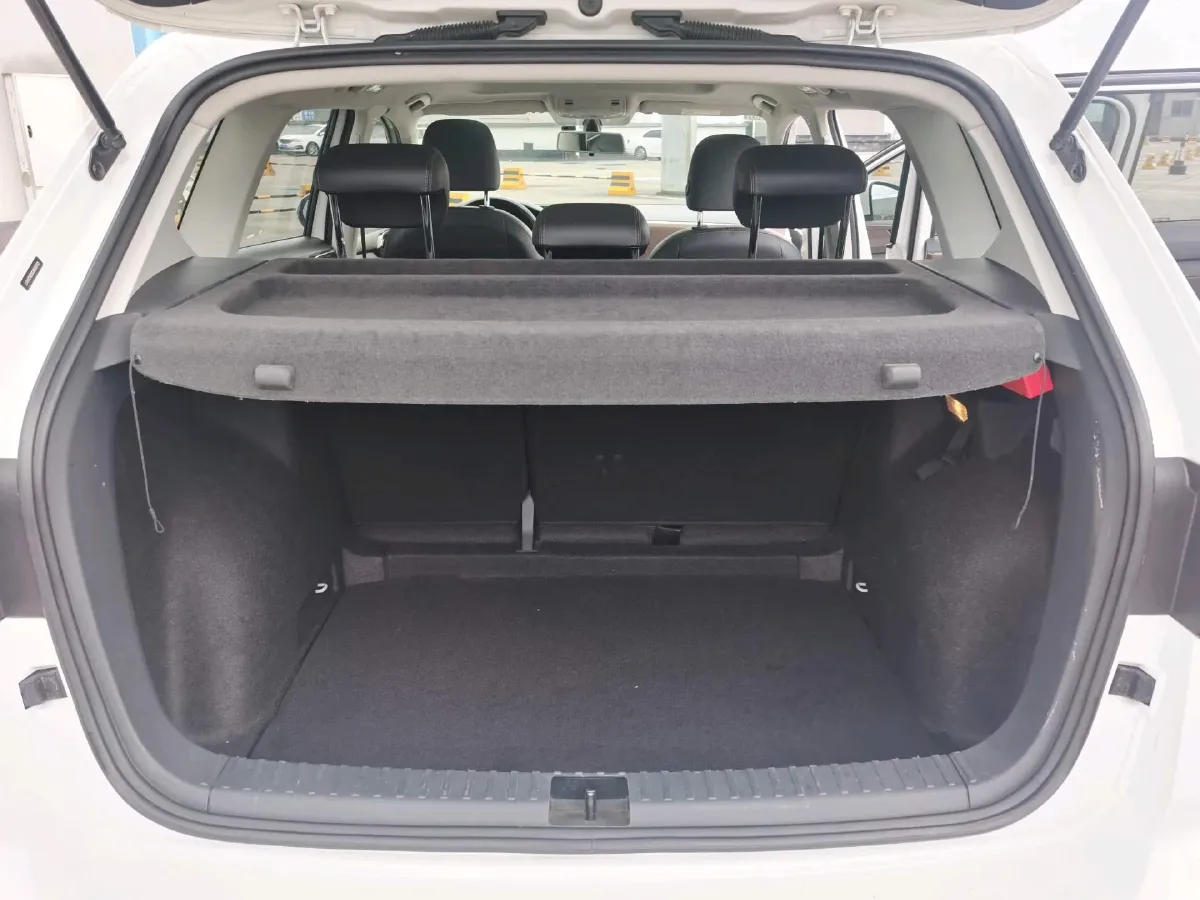 2019 MINI MINI 1.5T 102HP L3 7DCT,autocango,china used car exporter,china ev exporter,chinese used car exporter,chinese used ev exporter