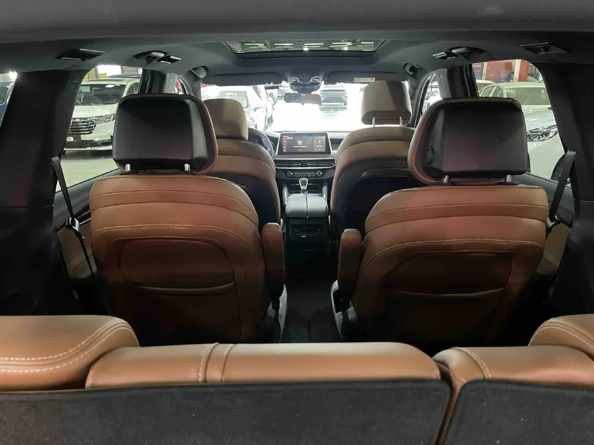 2019 MAXUS D90 2.0T 224HP L4 6AT,autocango,china used car exporter,china ev exporter,chinese used car exporter,chinese used ev exporter