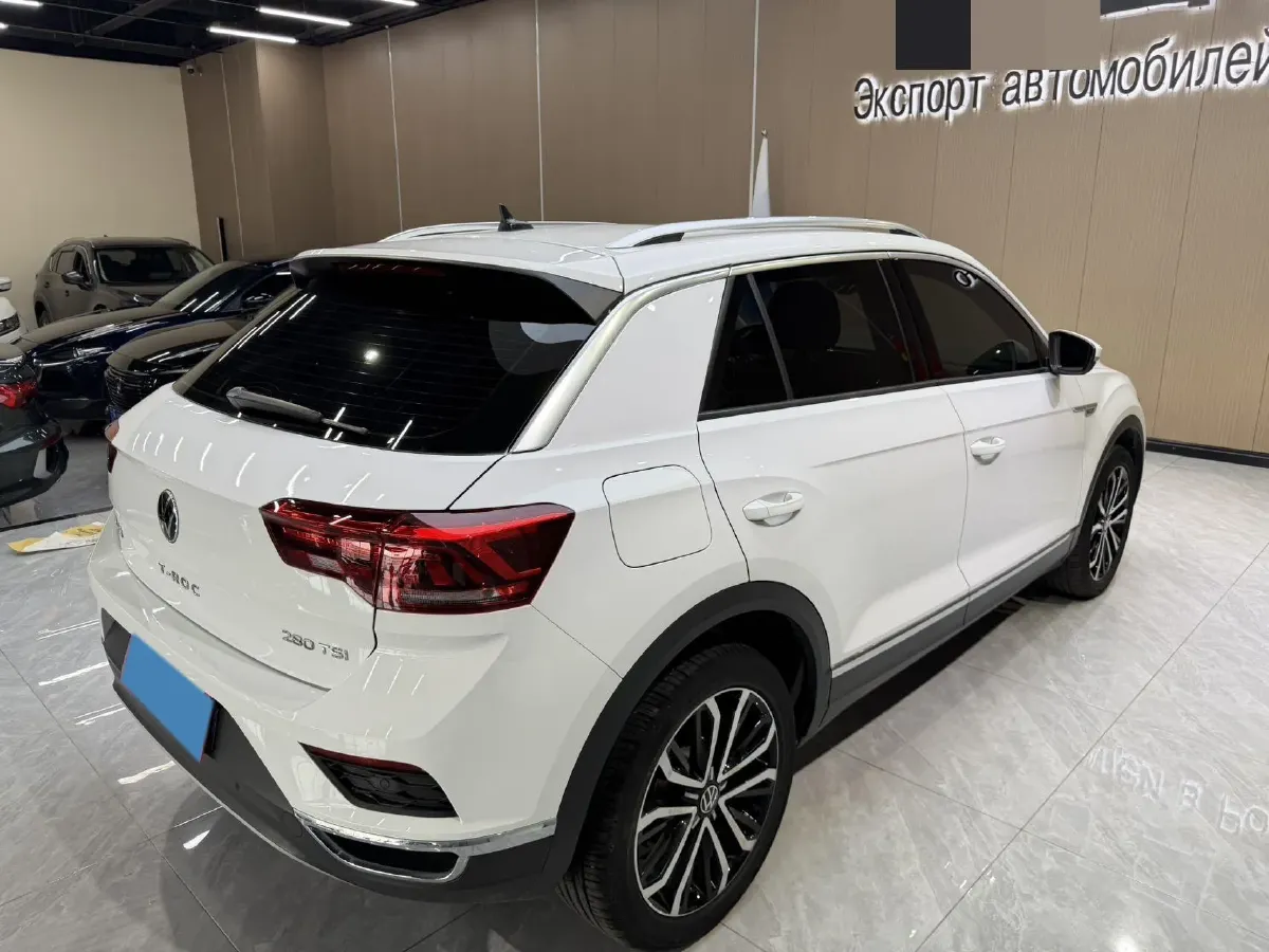 2022 Volkswagen T-Roc 1.4T 150HP L4 7DCT,autocango,china used car exporter,china ev exporter,chinese used car exporter,chinese used ev exporter