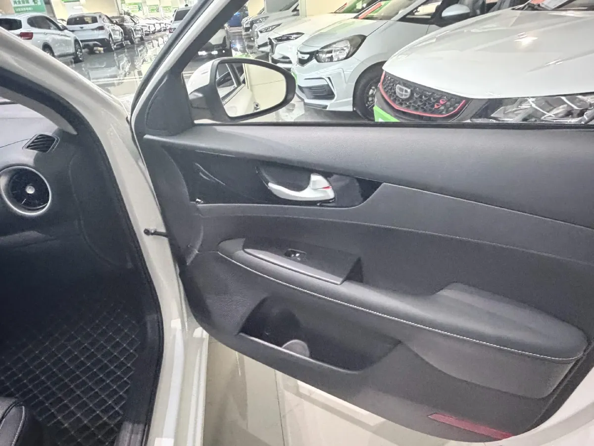 2021 Kia K3 1.5L 115HP L4 CVT,autocango,china used car exporter,china ev exporter,chinese used car exporter,chinese used ev exporter