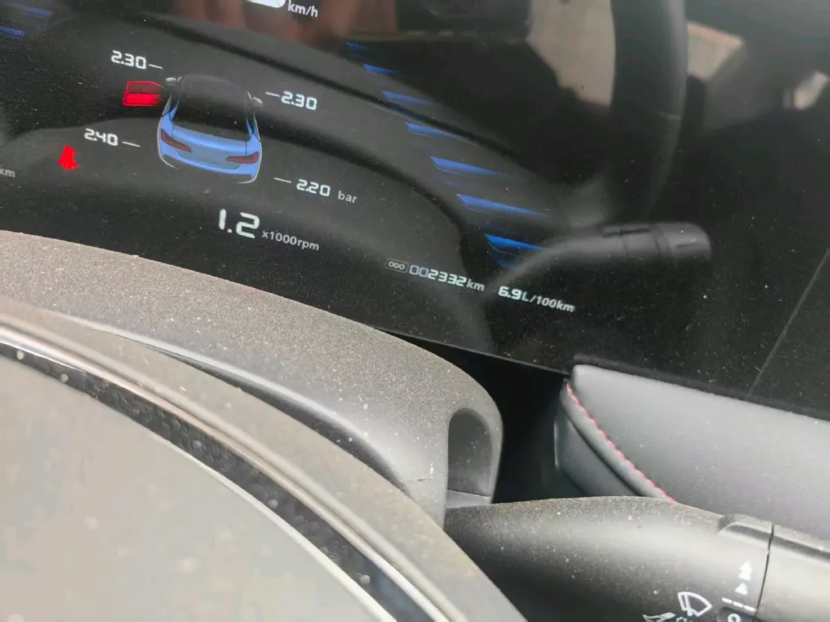 2023 Roewe i5 1.5L 129HP L4 5MT,autocango,china used car exporter,china ev exporter,chinese used car exporter,chinese used ev exporter