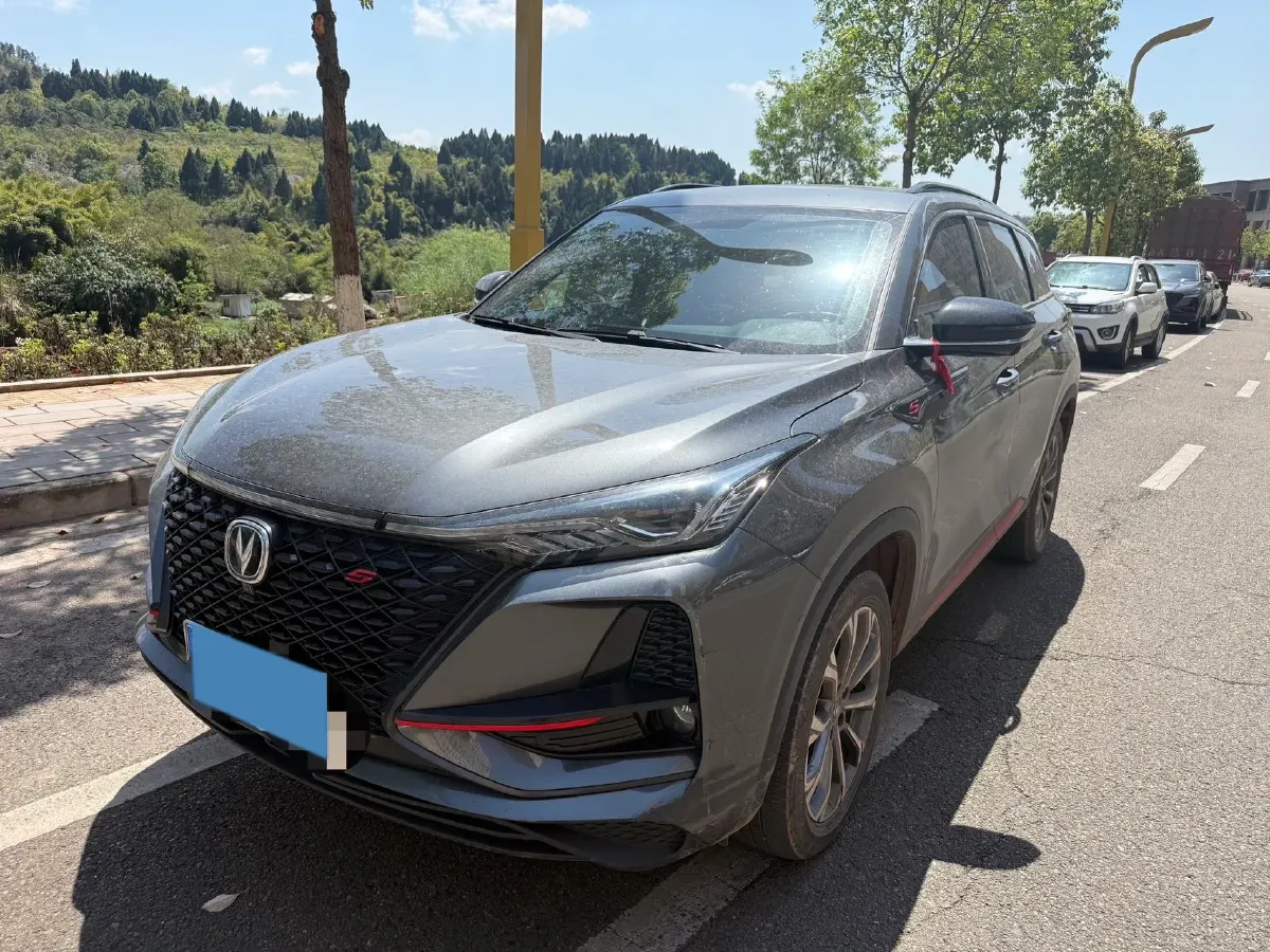2021 ChangAn CS75 Plus 2.0T 233HP L4 8AT,autocango,china used car exporter,china ev exporter,chinese used car exporter,chinese used ev exporter