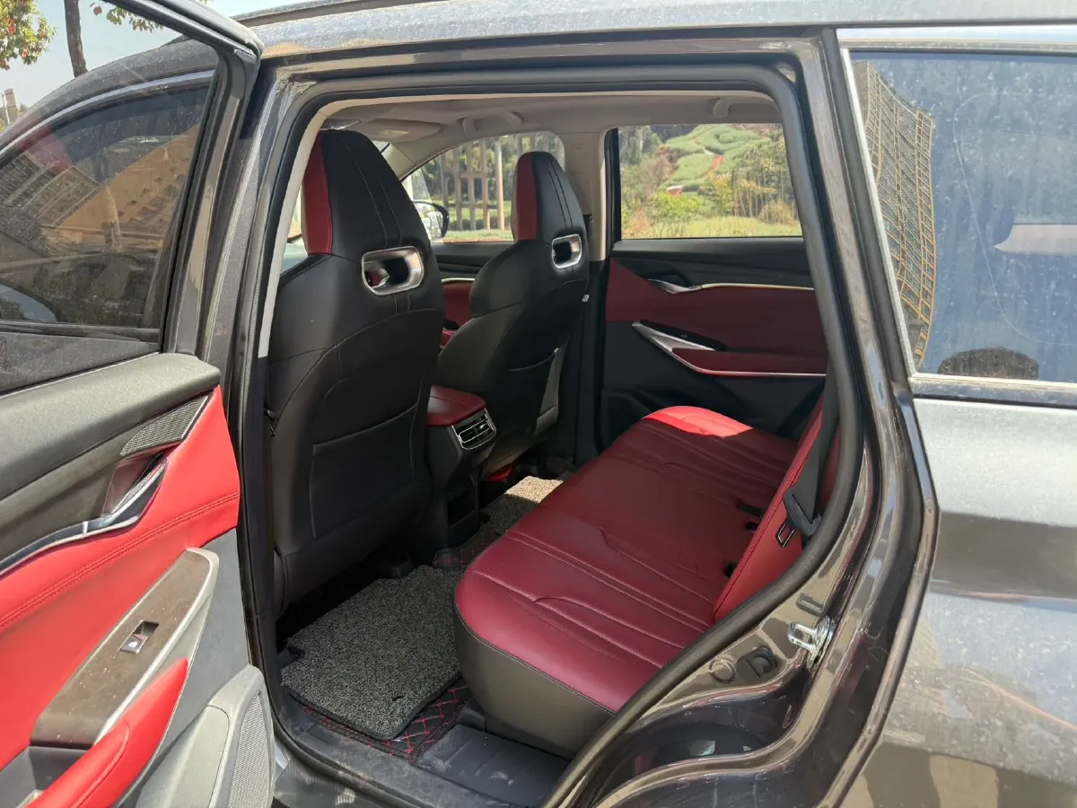 2021 ChangAn CS75 Plus 2.0T 233HP L4 8AT,autocango,china used car exporter,china ev exporter,chinese used car exporter,chinese used ev exporter